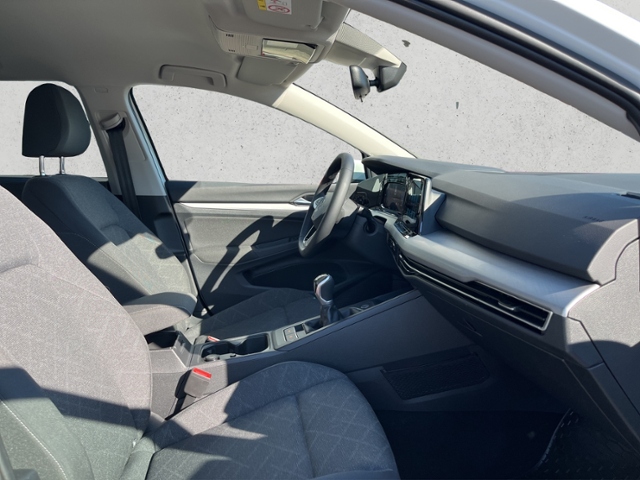 Golf VIII 2.0 TDI Life, Navi, AHK, LED KLIMA ALU