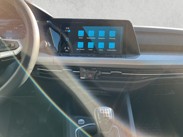 Golf VIII 2.0 TDI Life, Navi, AHK, LED KLIMA ALU