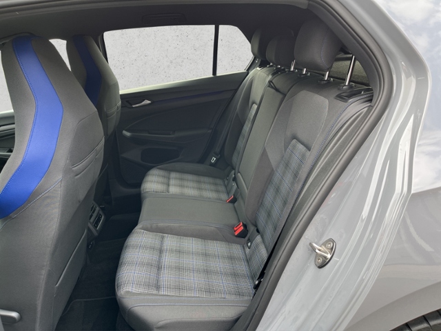 Golf VIII 1.4 GTE eHybrid, Navi, AHK, STHZG, Kam