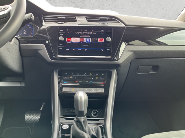 Touran 2.0 TDI DSG Highline, Navi, AHK, elektr. 