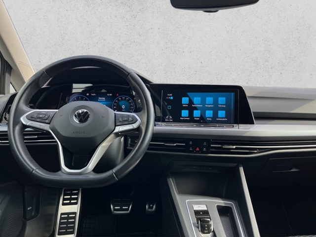 Golf VIII 1.5 eTSI DSG Active , Navi, LED KLIMA 