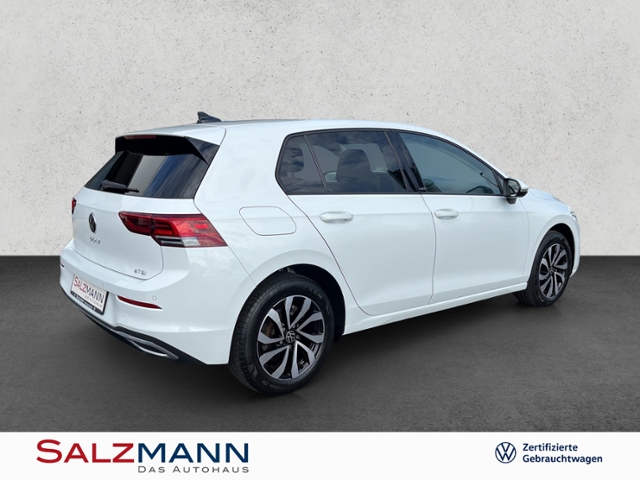 Golf VIII 1.5 eTSI DSG Active , Navi, LED KLIMA 