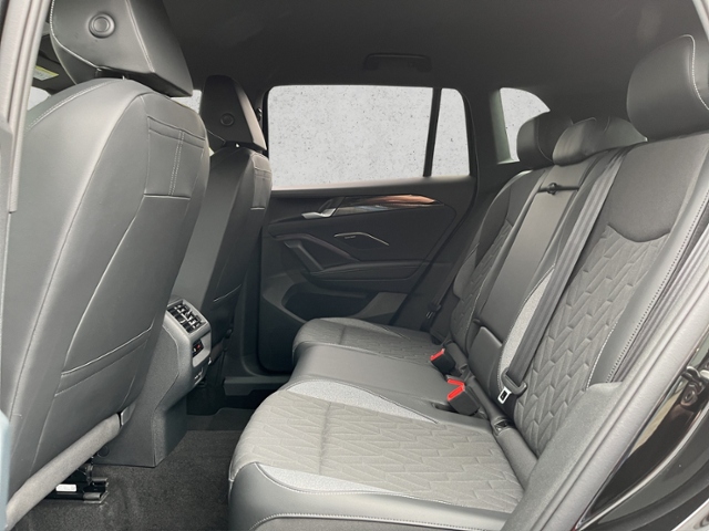 Tiguan 1.5 eTSI DSG Navi, AHK, LED KLIMA ALU