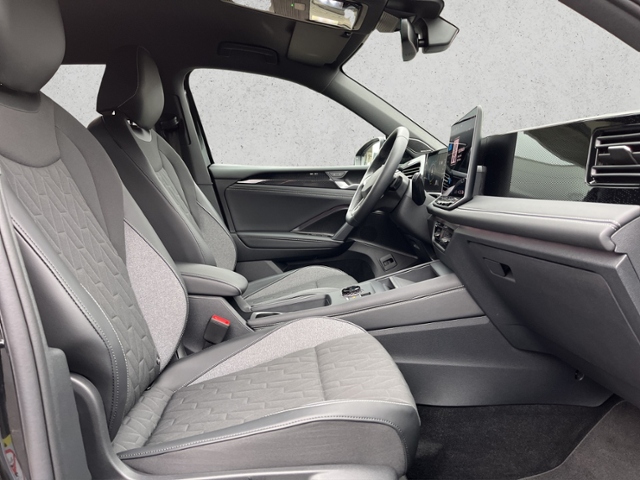 Tiguan 1.5 eTSI DSG Navi, AHK, LED KLIMA ALU