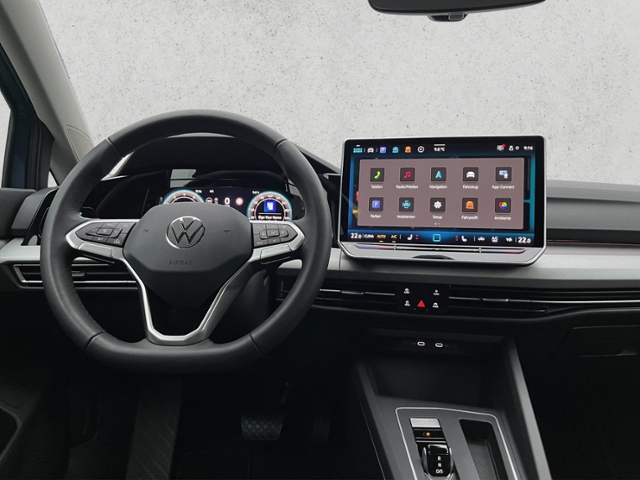 Golf VIII 1.5 eTSI DSG KLIMA LED NAVI ALU