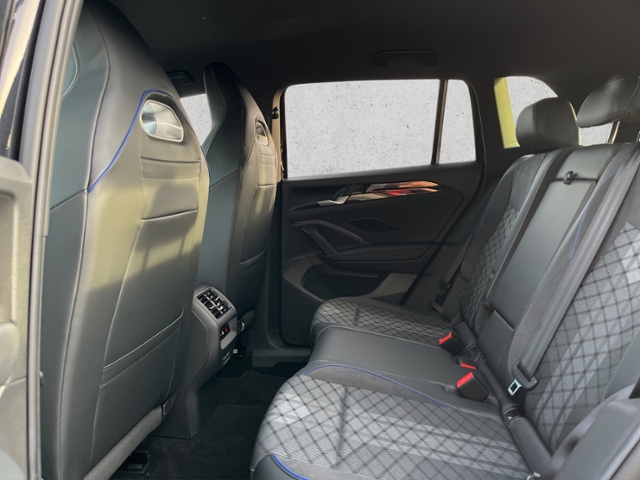 Tiguan 1.5 eTSI DSG R-Line, Navi, AHK, Kamera, M