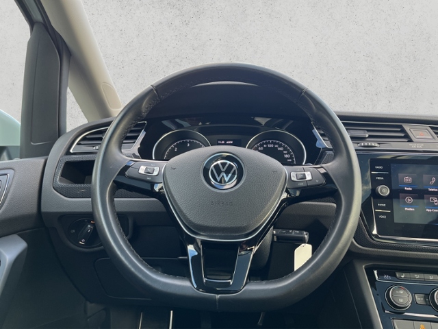 Touran 2.0 TDI United, Navi, Dach, AHK, 7 Sitzer