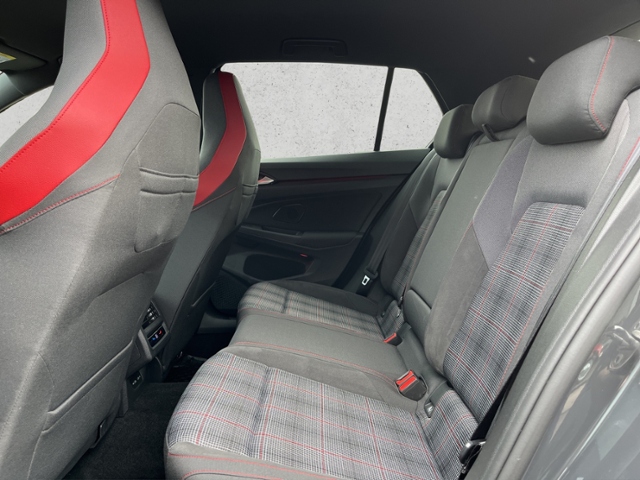 Golf VIII 2.0 GTI DSG Navi, Kamera, KLIMA LED AL