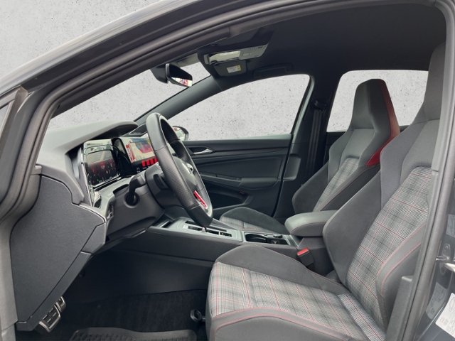 Golf VIII 2.0 GTI DSG Navi, Kamera, KLIMA LED AL