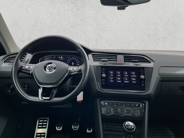 Tiguan 2.0 TDI IQ.DRIVE, Navi, AHK, Dach, Kamera