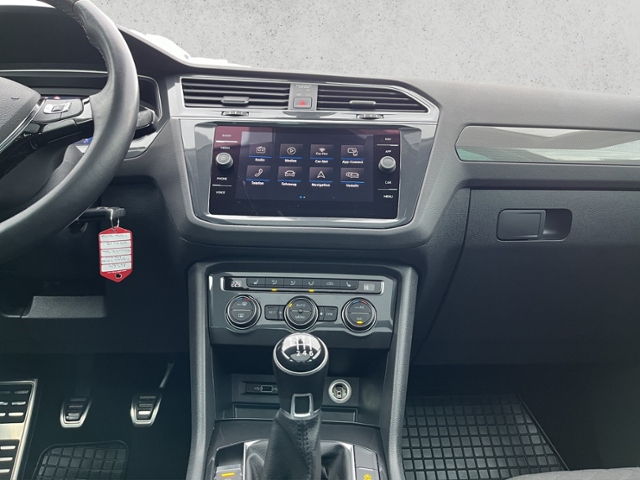 Tiguan 2.0 TDI IQ.DRIVE, Navi, AHK, Dach, Kamera