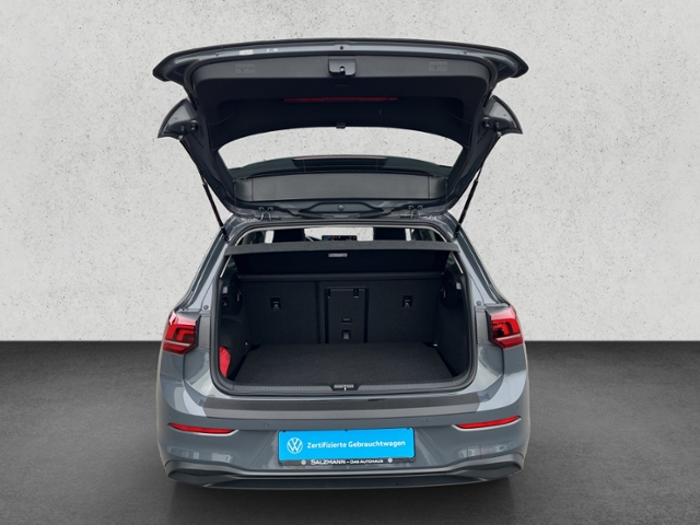 Golf VIII 1.5 eTSI DSG Navi, AHK, Dach, Sthzg, K