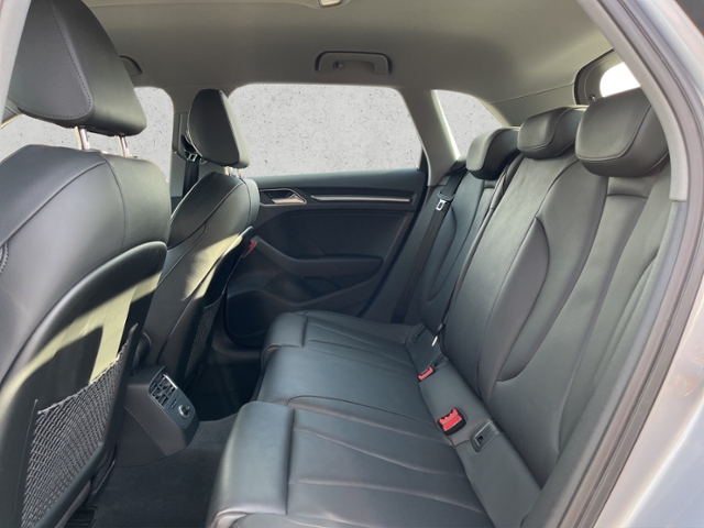 A3 1.5 TSI Sportback design, Navi, AHK, Leder, M