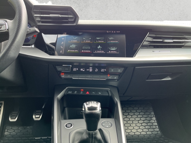 A3 35 1.5 TFSI Sportback S line KLIMA LED NAVI L