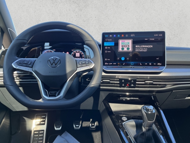 Golf VIII Var. 1.5 TSI R-Line, Navi, AHK, Dach, 