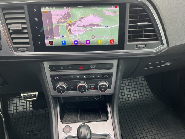 Ateca 2.0 TDI DSG FR, Navi, AHK, LED, Kamera, AC