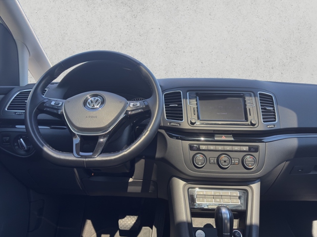 Sharan 2.0 TDI DSG High., Navi, Dach, AHK, Kamer