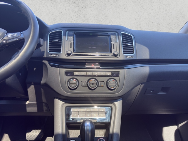 Sharan 2.0 TDI DSG High., Navi, Dach, AHK, Kamer