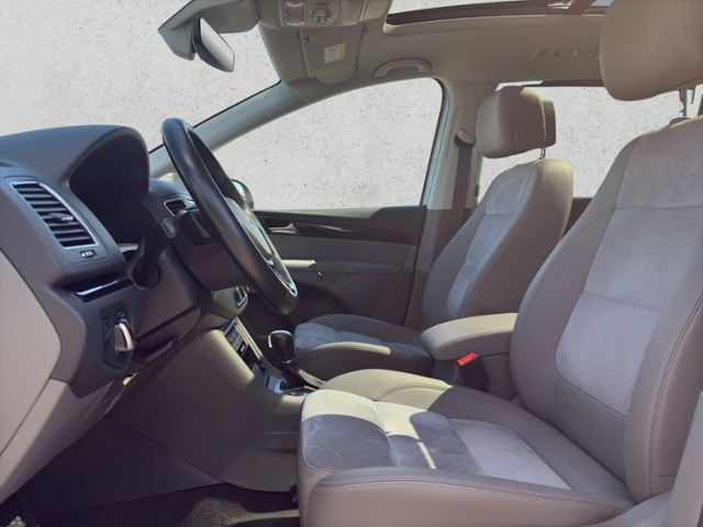Sharan 2.0 TDI DSG High., Navi, Dach, AHK, Kamer