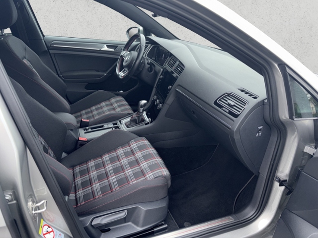 Golf VII 2.0 GTI DSG KLIMA LED NAVI ALU