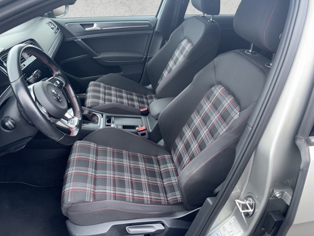 Golf VII 2.0 GTI DSG KLIMA LED NAVI ALU
