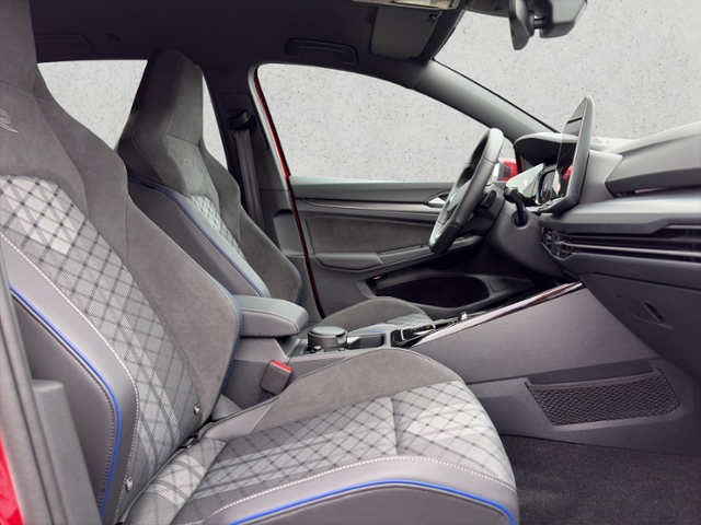 Golf VIII Var. 1.5 TSI DSG KLIMA