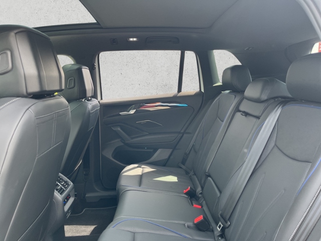 Tiguan 2.0 TDI 4Motion DSG R-Line, AHK, Dach, Na