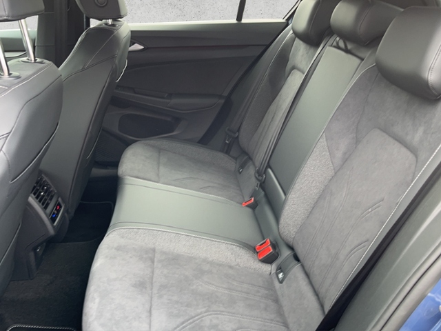 Golf VIII 1.5 eTSI Edition 50 Navi, AHK, DCC, Da