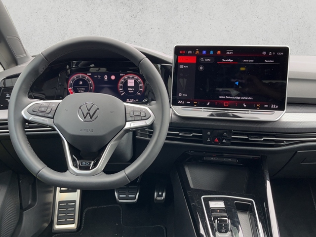 Golf VIII 1.5 eTSI Edition 50 Navi, AHK, DCC, Da