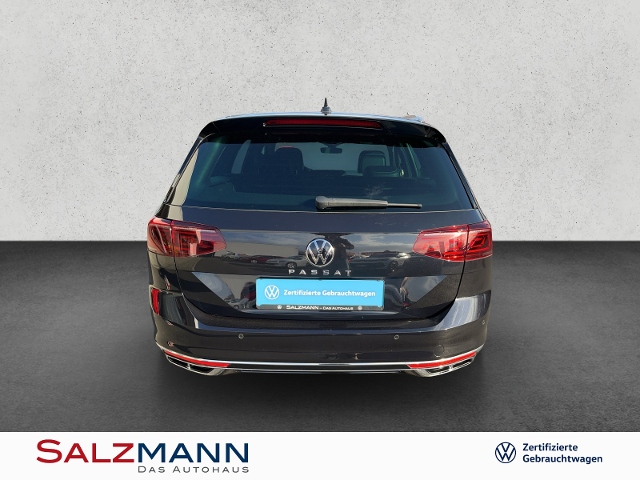 Passat Var. 2.0 TDI DSG R-Line, AHK, Navi, Sthzg