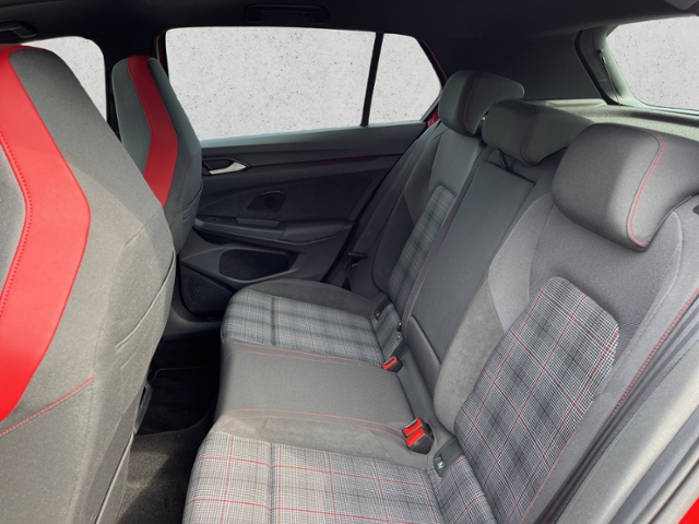 Golf VIII 2.0 GTI DSG TSI 195 kW KLIMA LED NAVI 