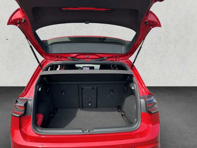 Golf VIII 2.0 GTI DSG TSI 195 kW KLIMA LED NAVI 
