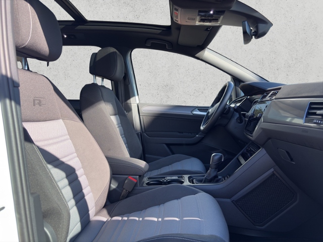 Touran 2.0 TDI DSG R-Line, Navi, Dach, 7 Sitzer,
