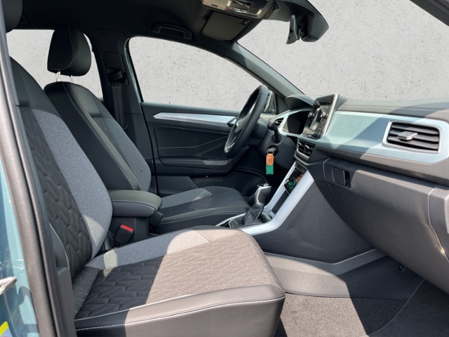 T-Roc 1.5 TSI DSG Navi, AHK, Kamera, LED, ACC