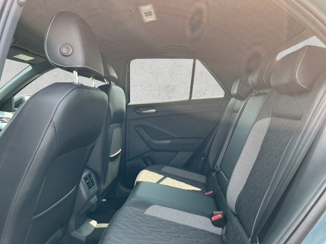 T-Roc 1.5 TSI DSG Navi, AHK, Kamera, LED, ACC