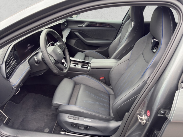 Passat 2.0 TDI DSG KLIMA LED NAVI LEDER ALU