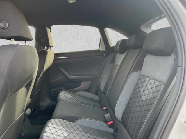 Taigo 1.5 TSI DSG R-Line, AHK, Navi, Kamera, LED