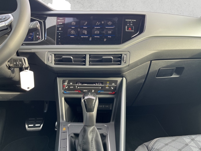 Taigo 1.5 TSI DSG R-Line, AHK, Navi, Kamera, LED