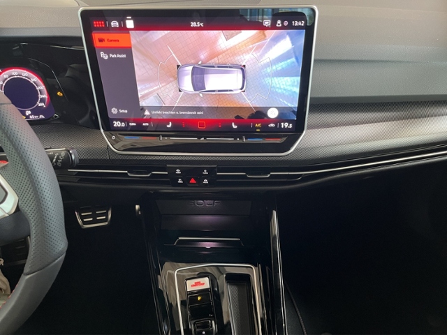 Golf VIII 2.0 GTI DSG Navi, LED-Matrix, Dach, Ar